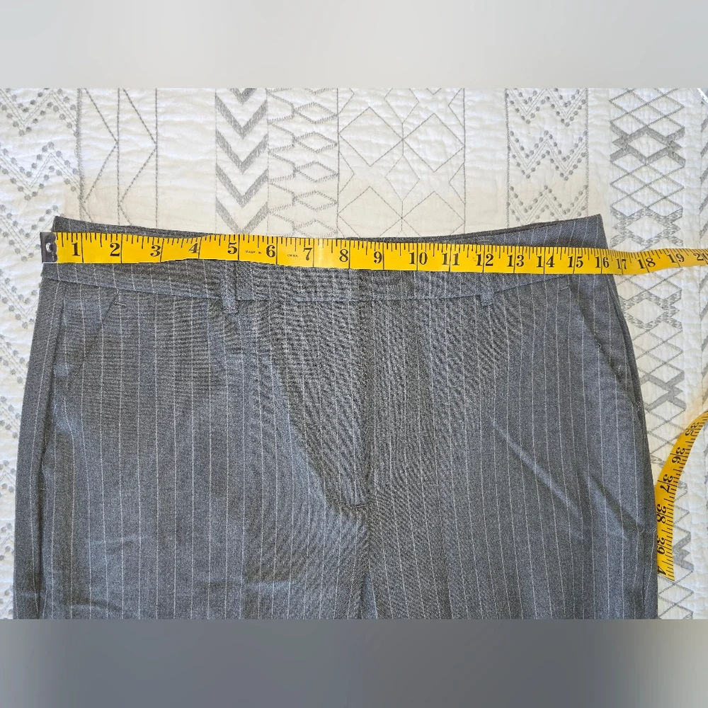 White House Black Market Gray Pinstripe Trousers 8 Long - Picture 2 of 8